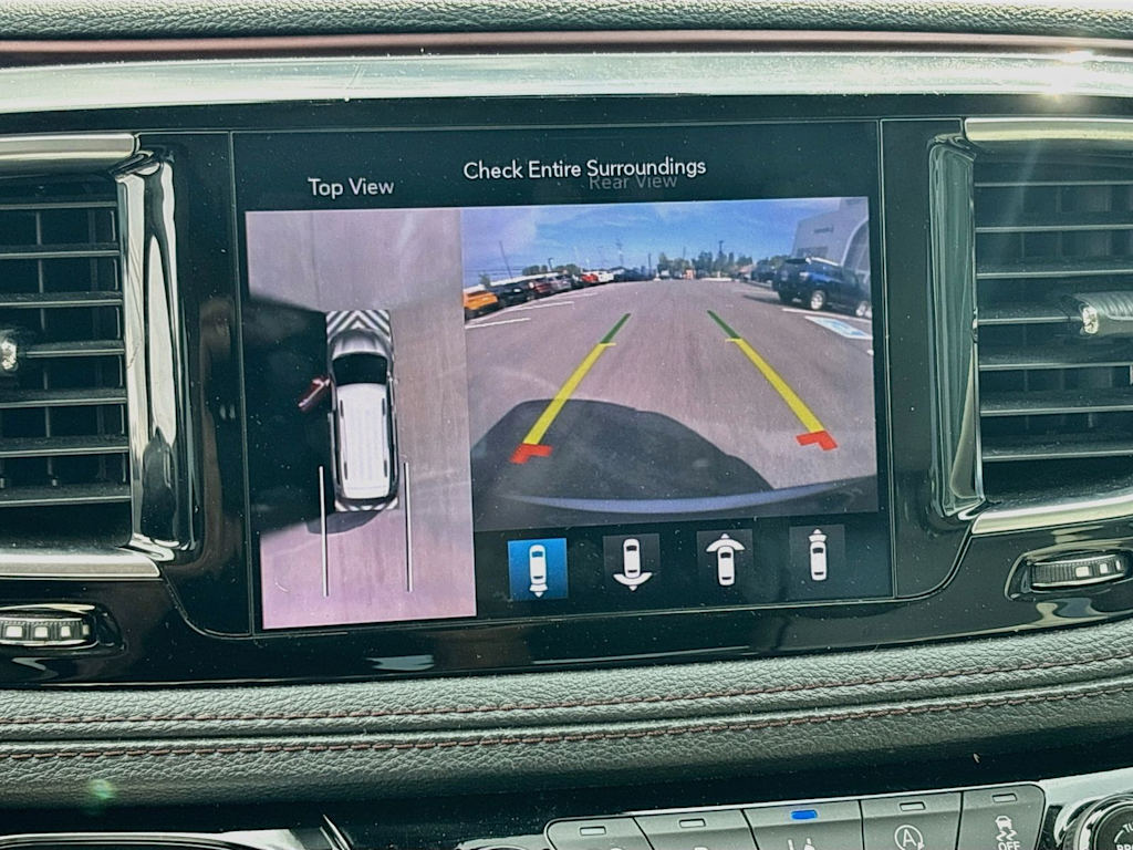 Thumbnail: 2019 Chrysler Pacifica - 23