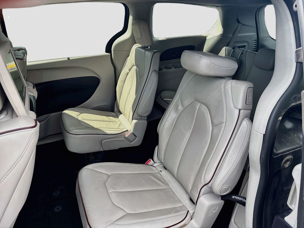 Thumbnail: 2019 Chrysler Pacifica - 12