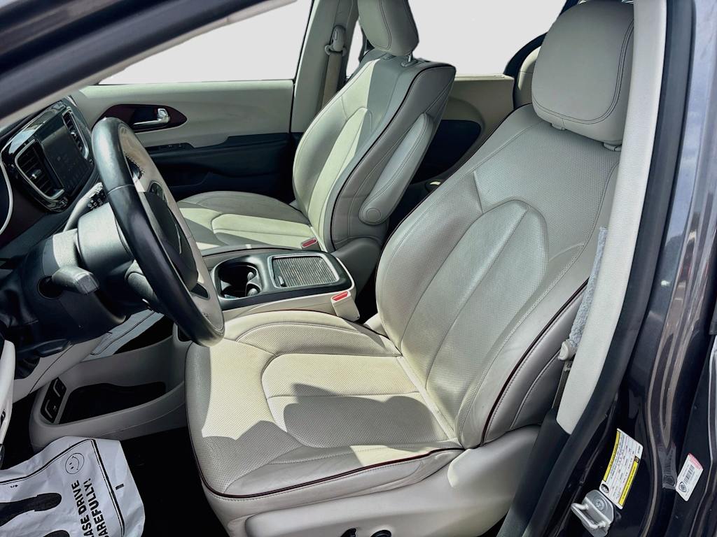 Thumbnail: 2019 Chrysler Pacifica - 11
