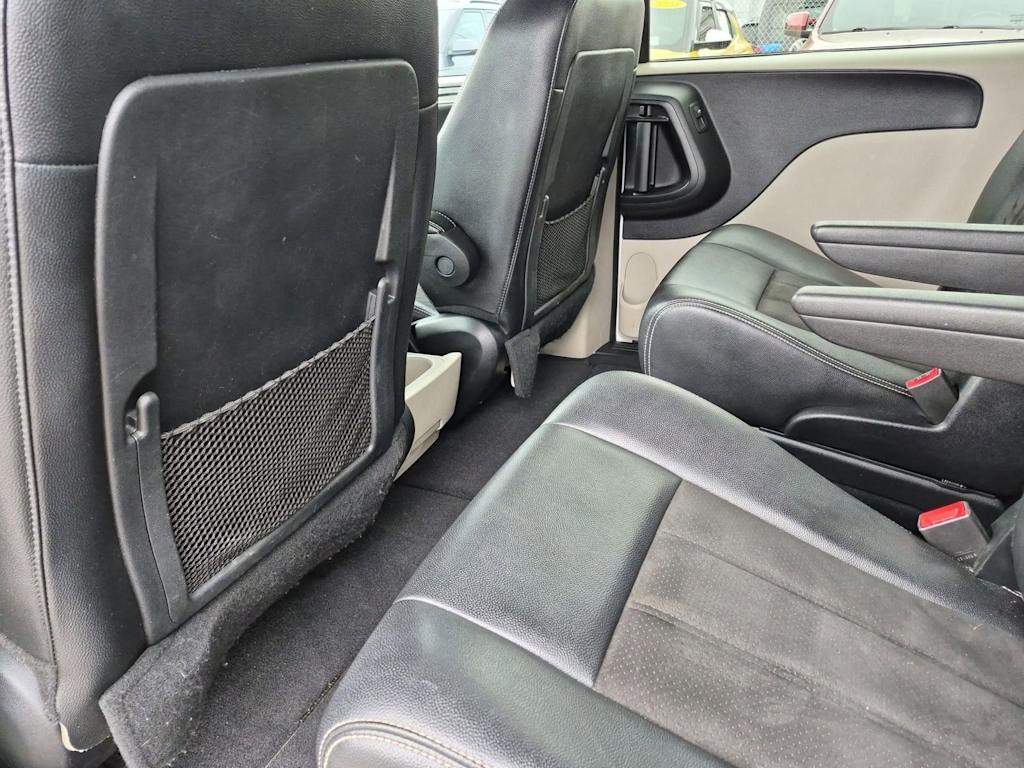 Thumbnail: 2020 Dodge Grand Caravan - 22