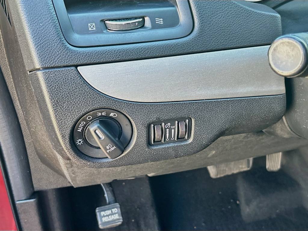 Thumbnail: 2015 Dodge Grand Caravan - 22