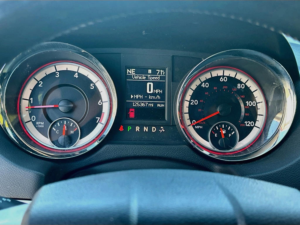 Thumbnail: 2015 Dodge Grand Caravan - 16
