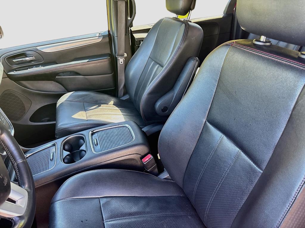 Thumbnail: 2015 Dodge Grand Caravan - 11