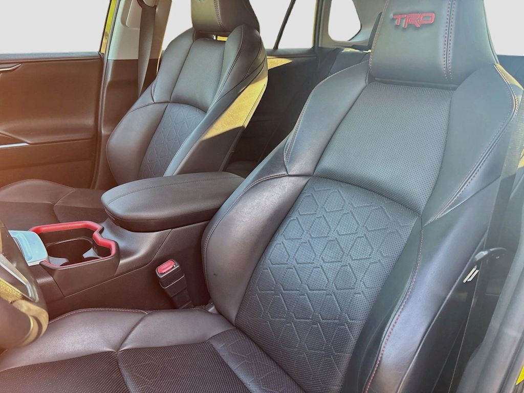 Thumbnail: 2020 Toyota RAV4 - 11