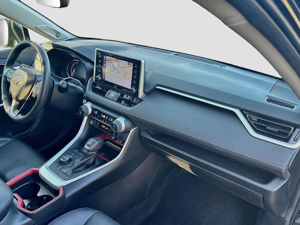 Thumbnail: 2020 Toyota RAV4 - 33
