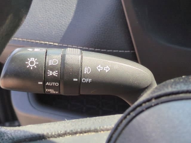 2021 Toyota RAV4 XLE 30