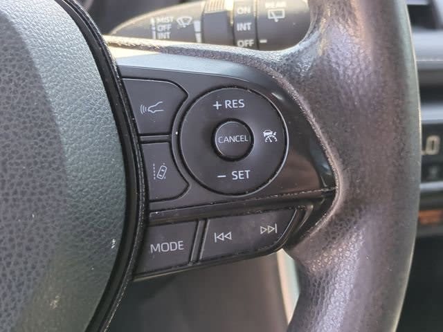 2021 Toyota RAV4 XLE 29