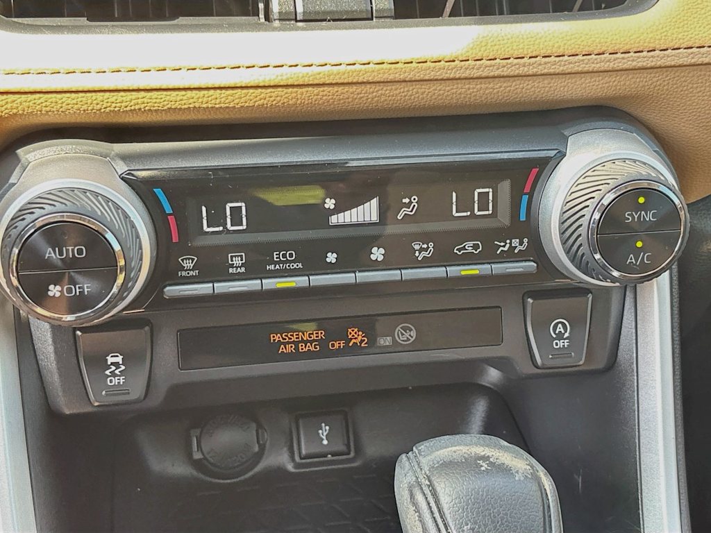 Thumbnail: 2021 Toyota RAV4 - 29