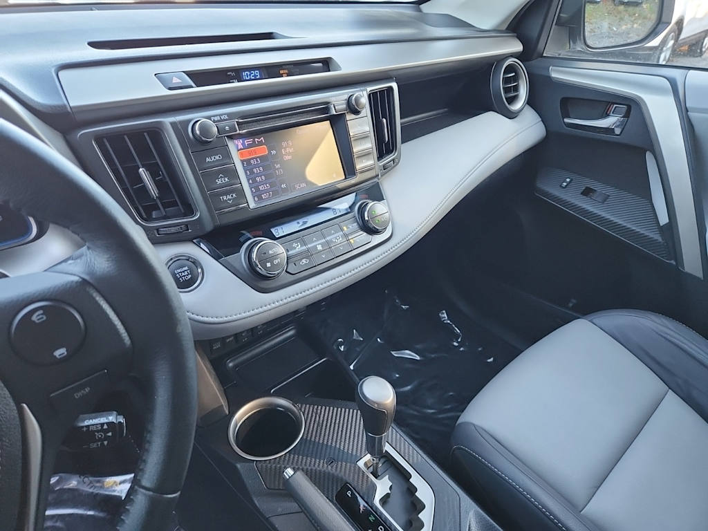 Thumbnail: 2013 Toyota RAV4 - 12