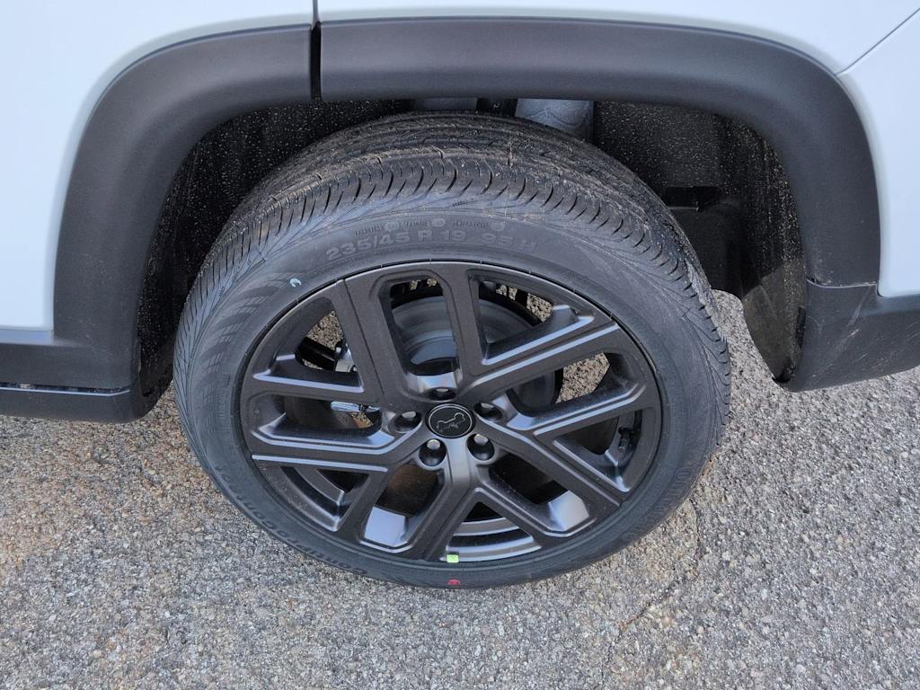 Thumbnail: 2026 Jeep Compass - 3