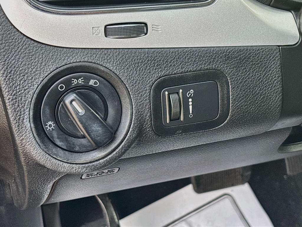 Thumbnail: 2015 Dodge Journey - 22