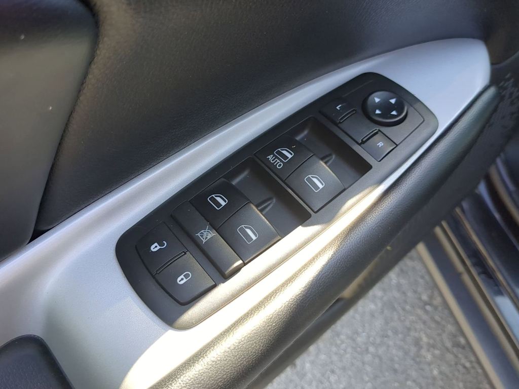 Thumbnail: 2019 Dodge Journey - 25