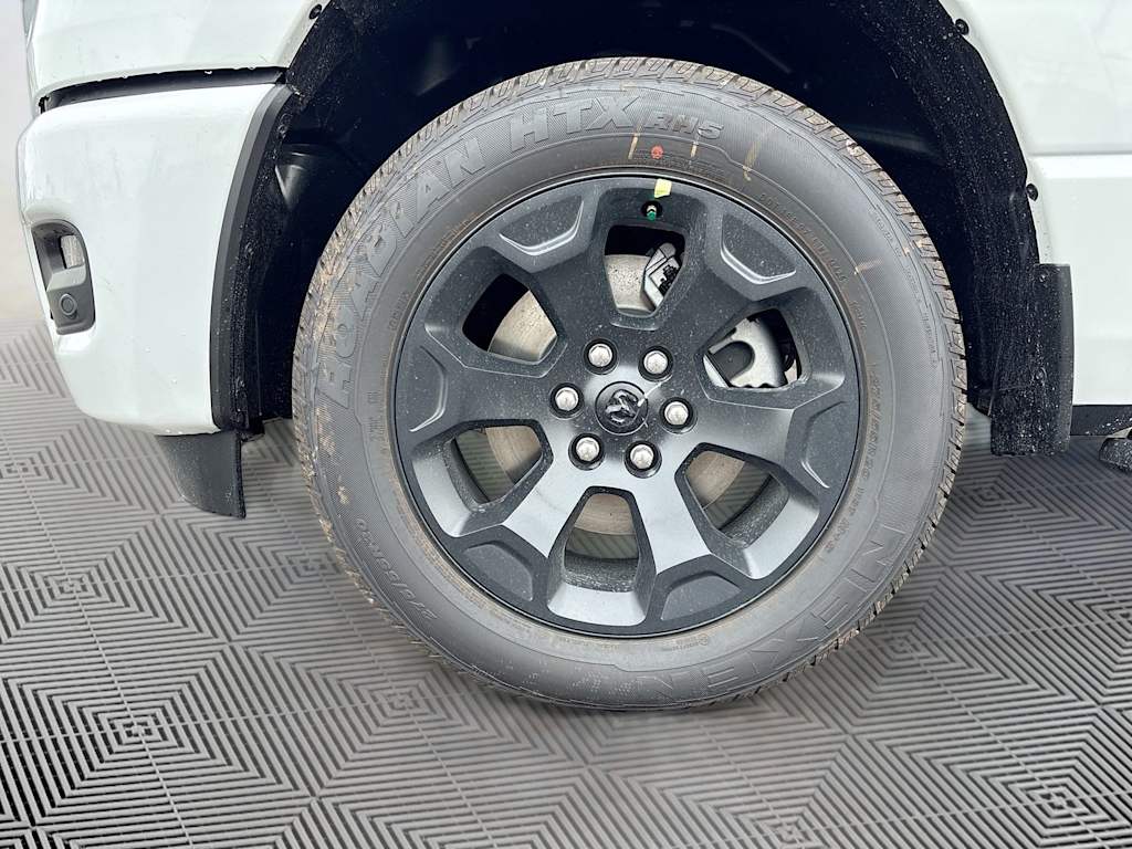 Thumbnail: 2026 RAM 1500 - 7