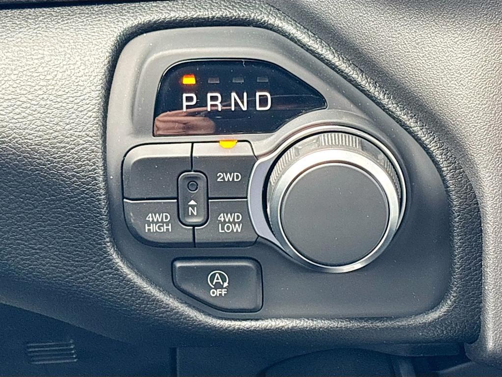 Thumbnail: 2026 RAM 1500 - 25