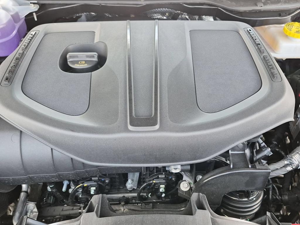 Thumbnail: 2026 RAM 1500 - 9