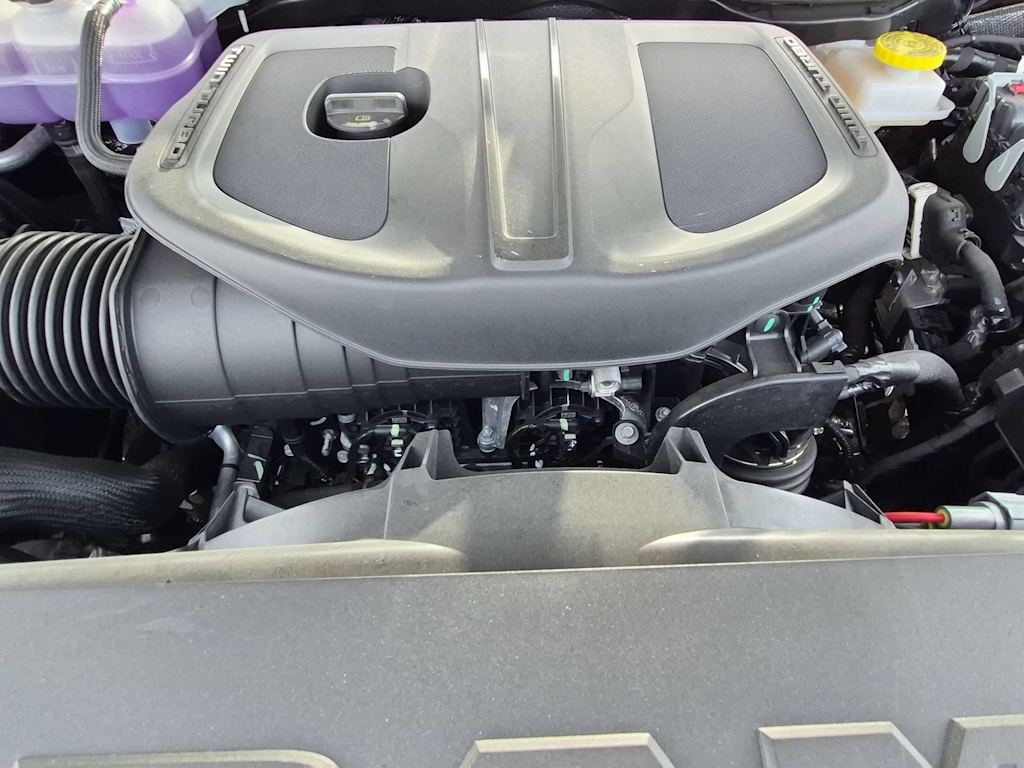 Thumbnail: 2026 RAM 1500 - 9