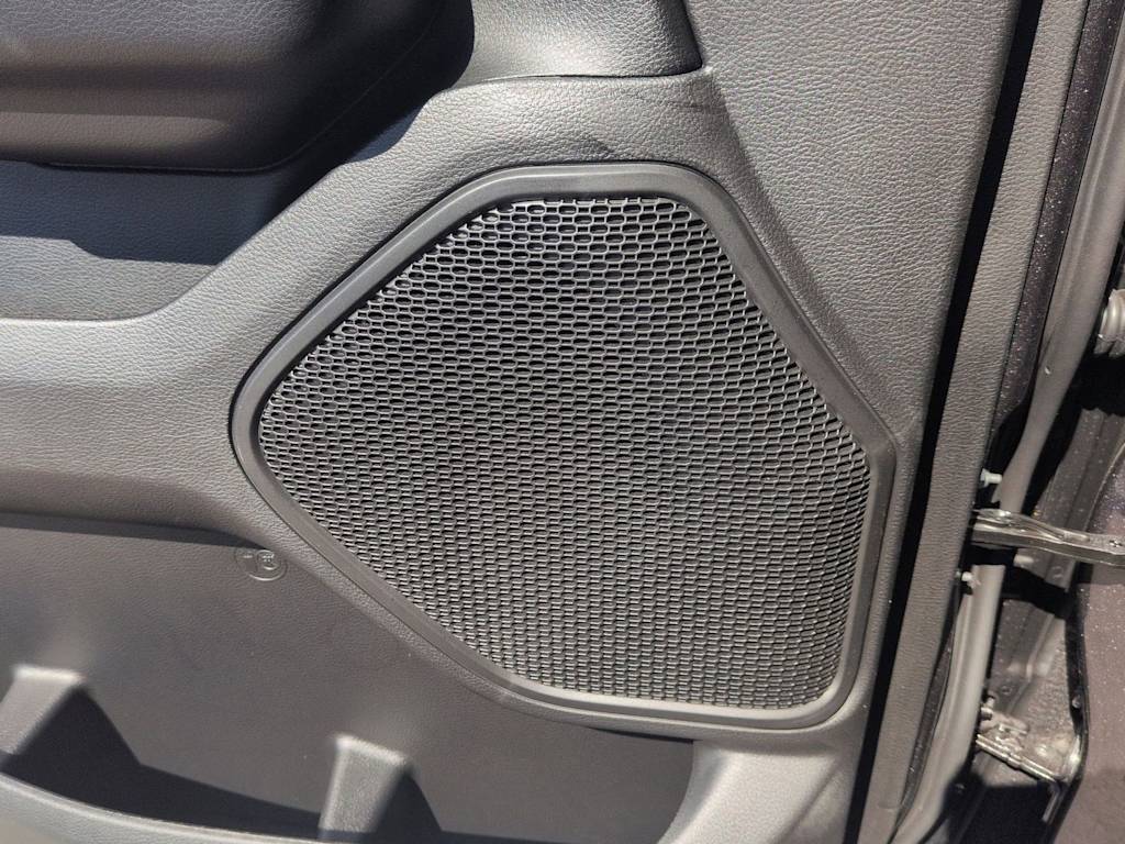 Thumbnail: 2026 RAM 1500 - 25