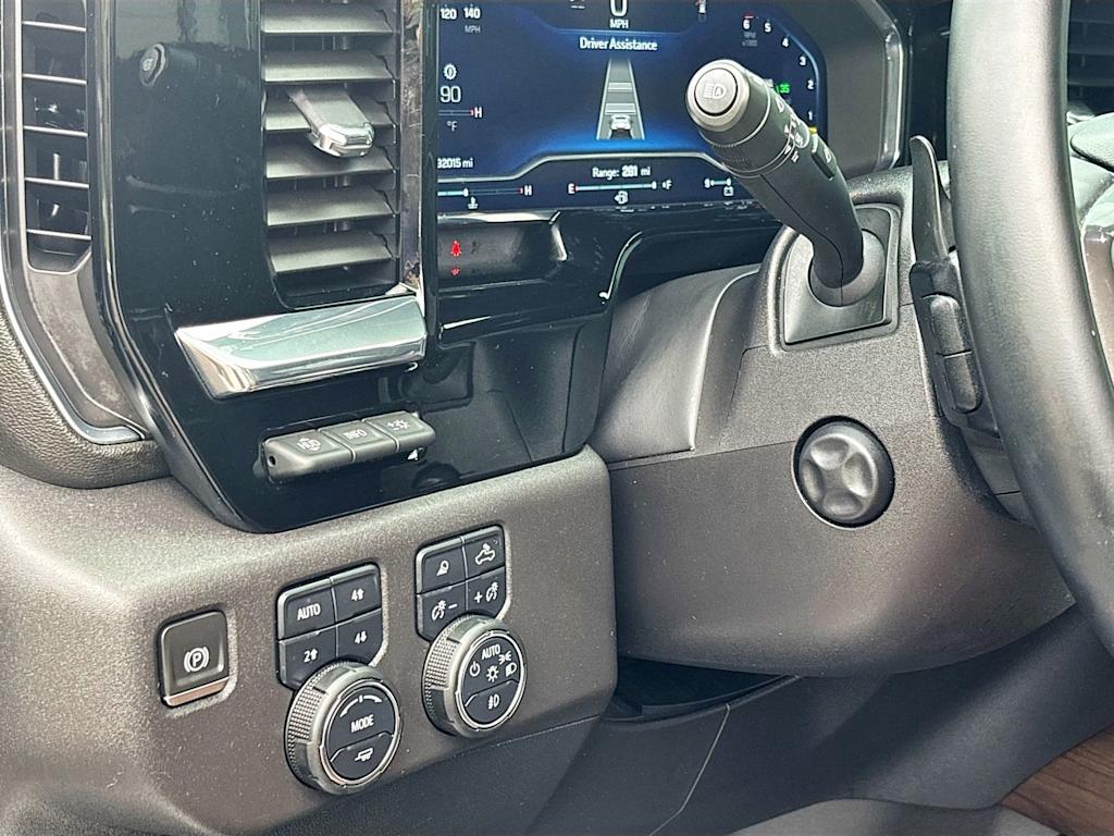 Thumbnail: 2023 Chevrolet Silverado 1500 - 17