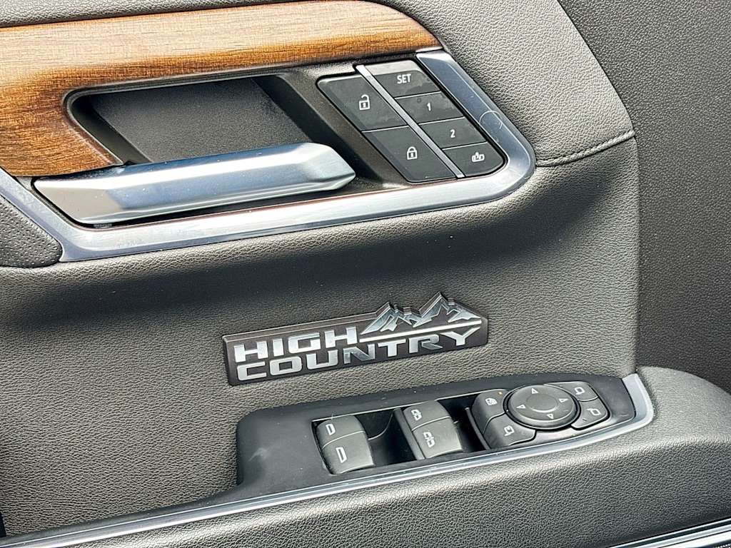 Thumbnail: 2023 Chevrolet Silverado 1500 - 27