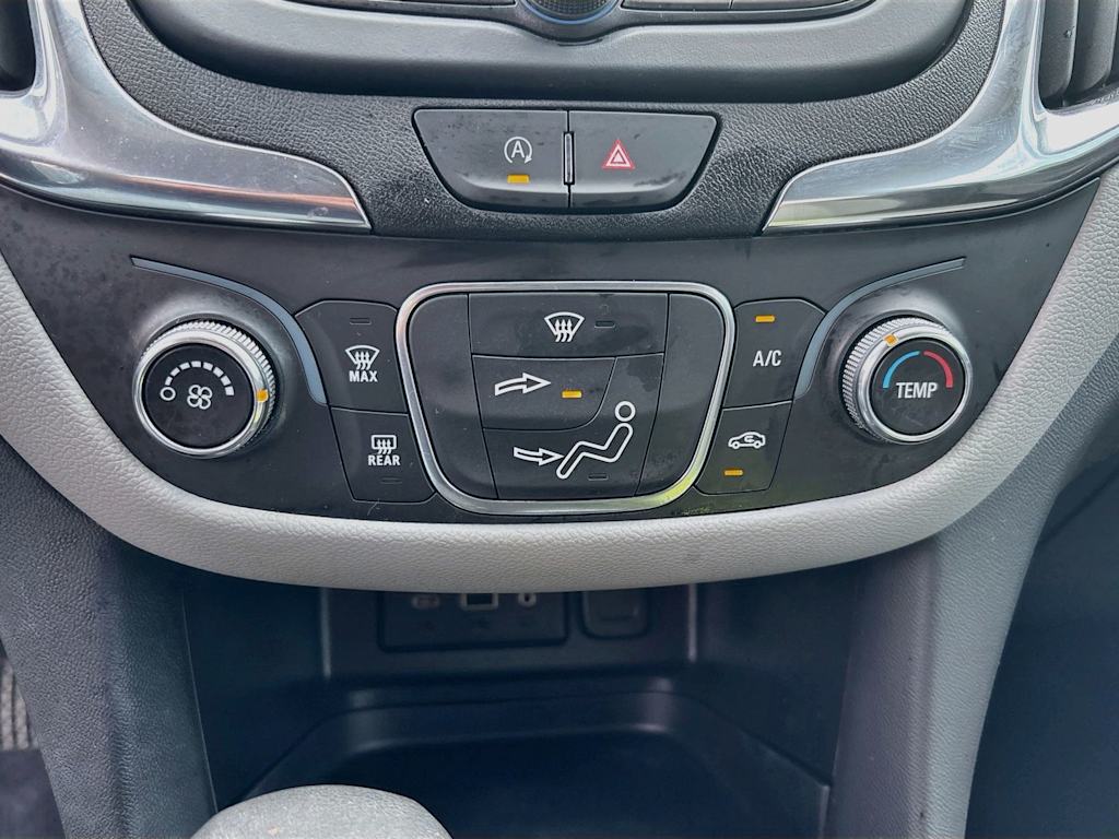 Thumbnail: 2024 Chevrolet Equinox - 25