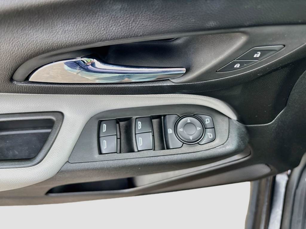 Thumbnail: 2024 Chevrolet Equinox - 26