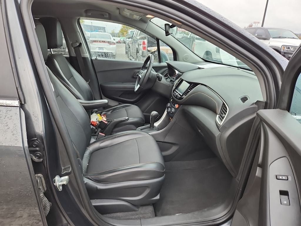 Thumbnail: 2017 Chevrolet Trax - 22