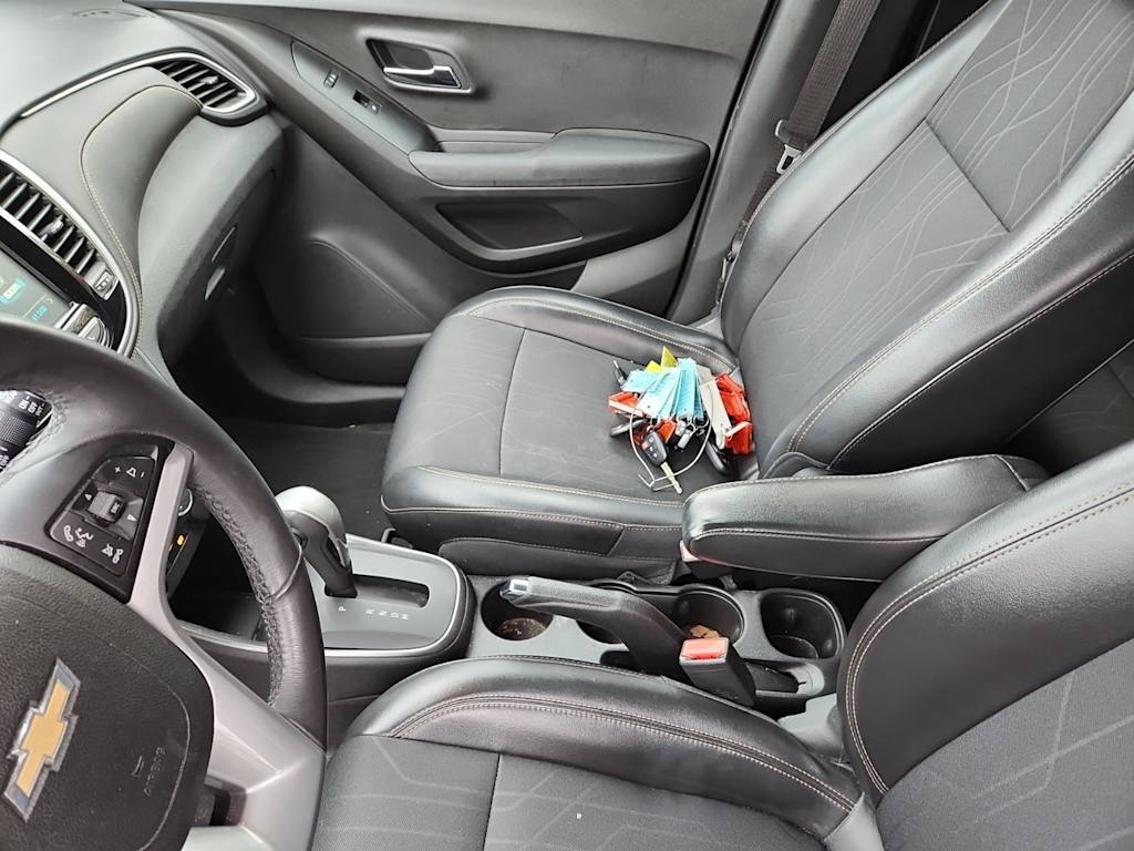 Thumbnail: 2017 Chevrolet Trax - 9