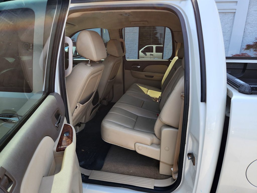 Thumbnail: 2009 GMC Sierra 1500 - 25