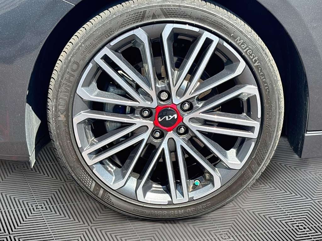 Thumbnail: 2024 Kia Forte - 7