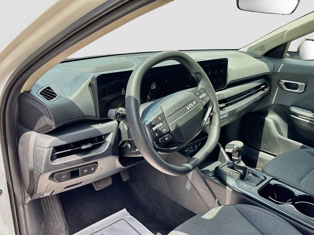 Thumbnail: 2025 Kia K4 - 2