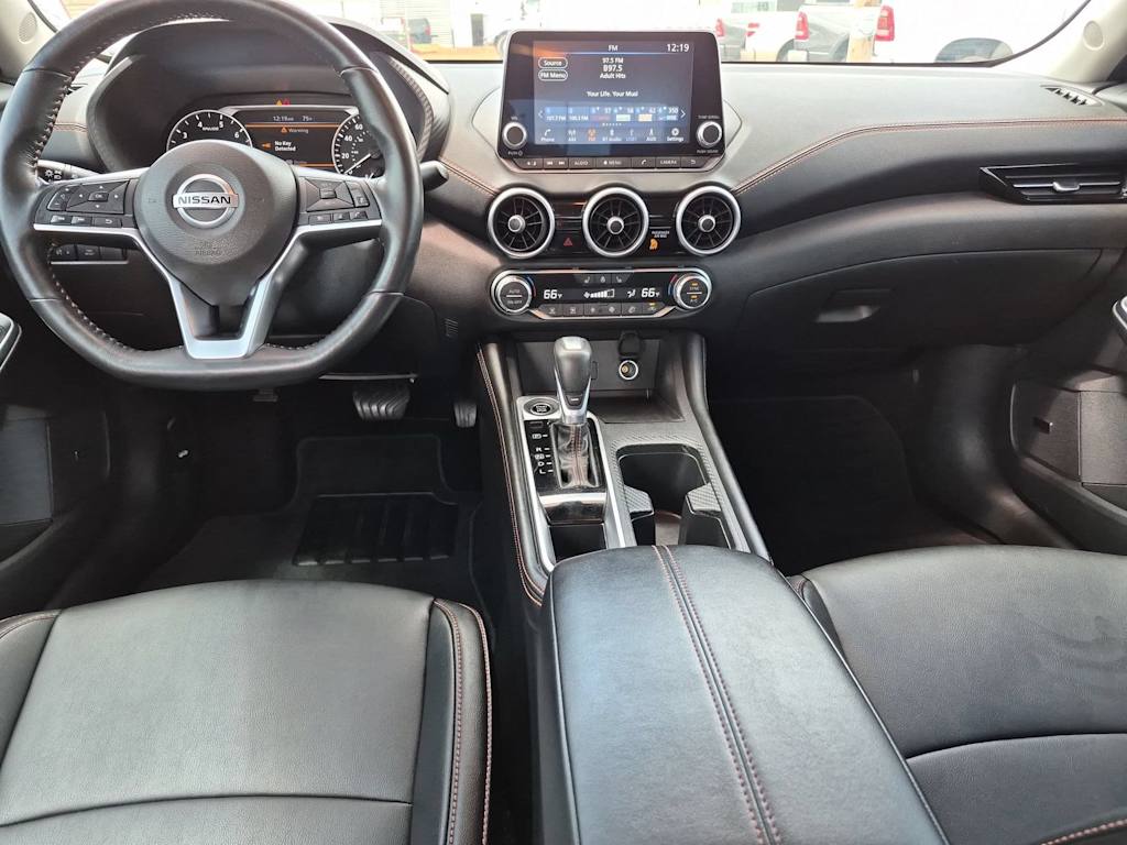 Thumbnail: 2022 Nissan Sentra - 9