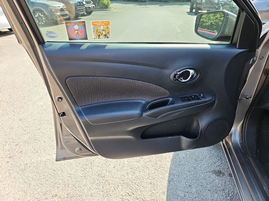 Thumbnail: 2017 Nissan Versa - 19