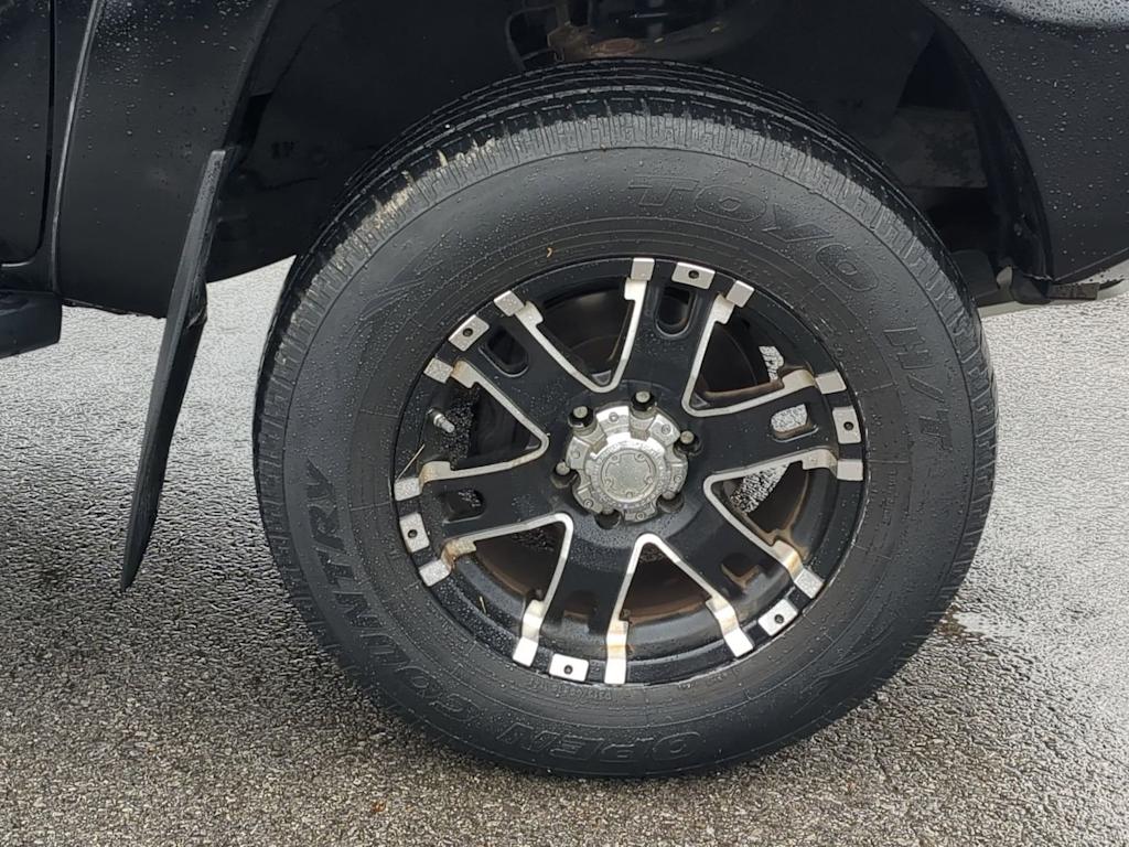 Thumbnail: 2015 Toyota Tacoma - 7