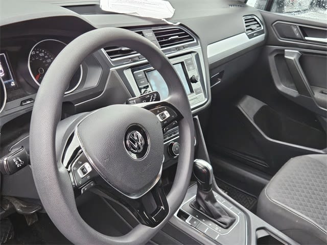 2021 Volkswagen Tiguan S 2