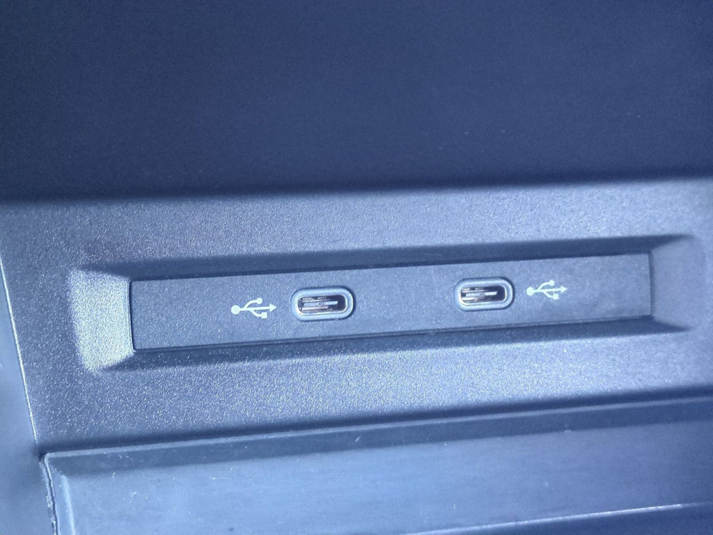 Thumbnail: 2022 Volkswagen Tiguan - 33