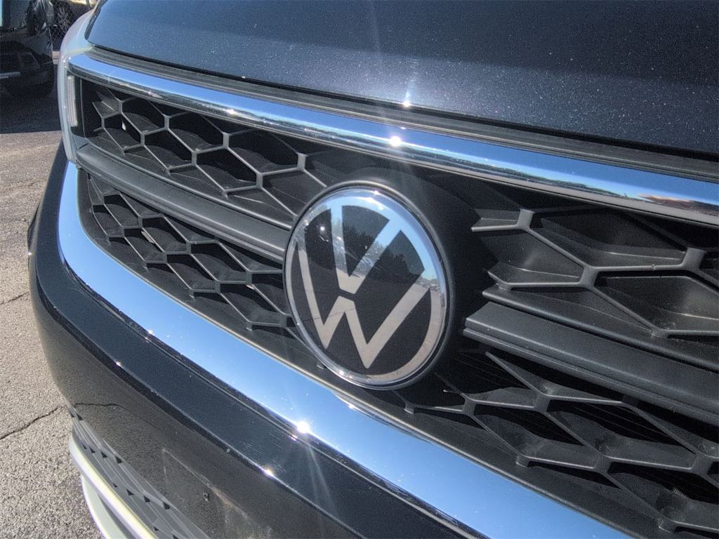 Thumbnail: 2022 Volkswagen Taos - 7