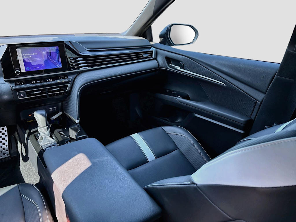 Thumbnail: 2025 Toyota Camry - 13
