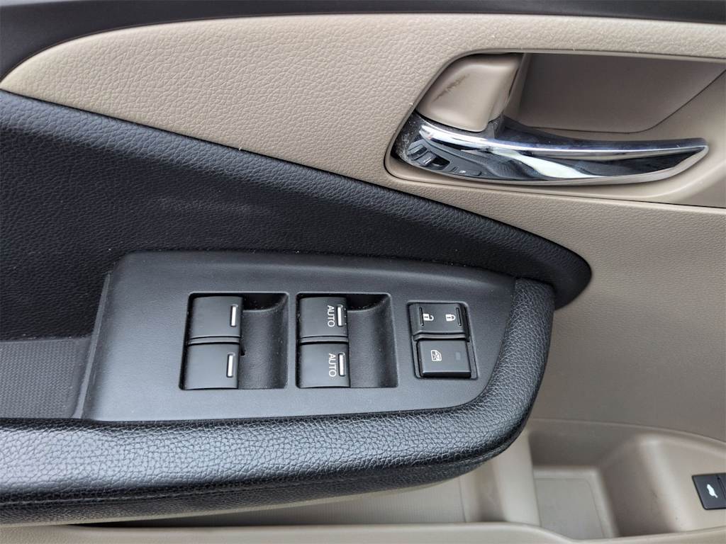 Thumbnail: 2018 Honda Pilot - 24