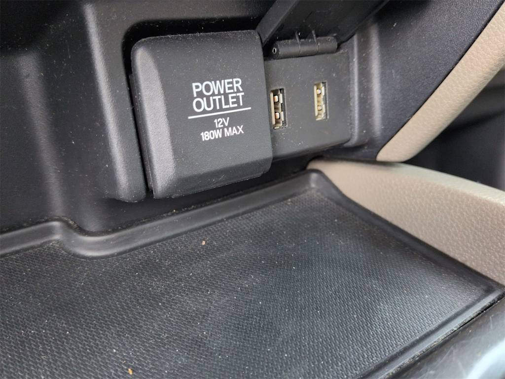 Thumbnail: 2018 Honda Pilot - 16