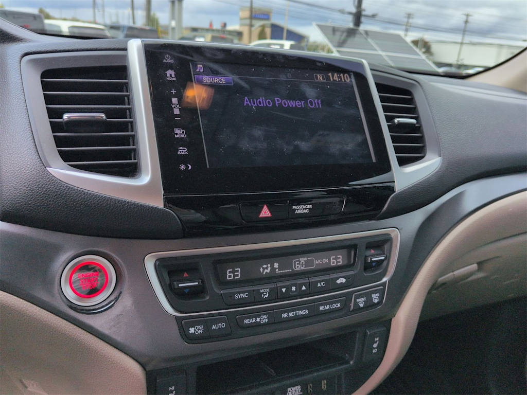 Thumbnail: 2018 Honda Pilot - 14