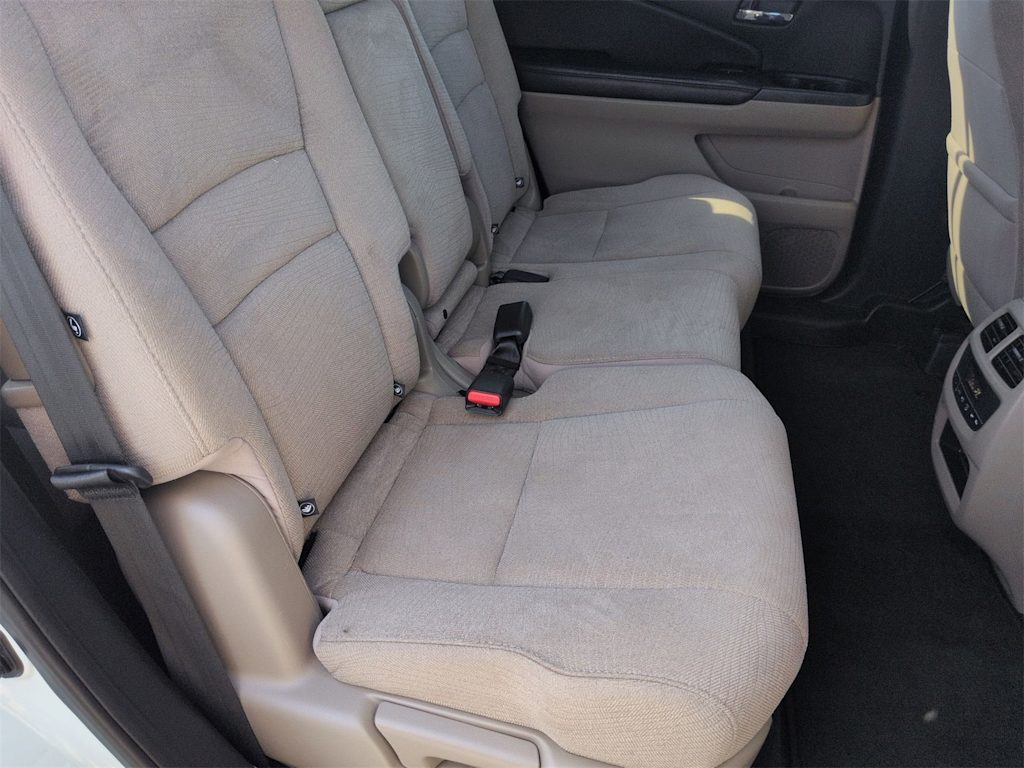 Thumbnail: 2018 Honda Pilot - 26