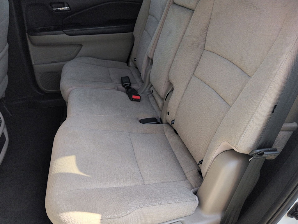 Thumbnail: 2018 Honda Pilot - 25