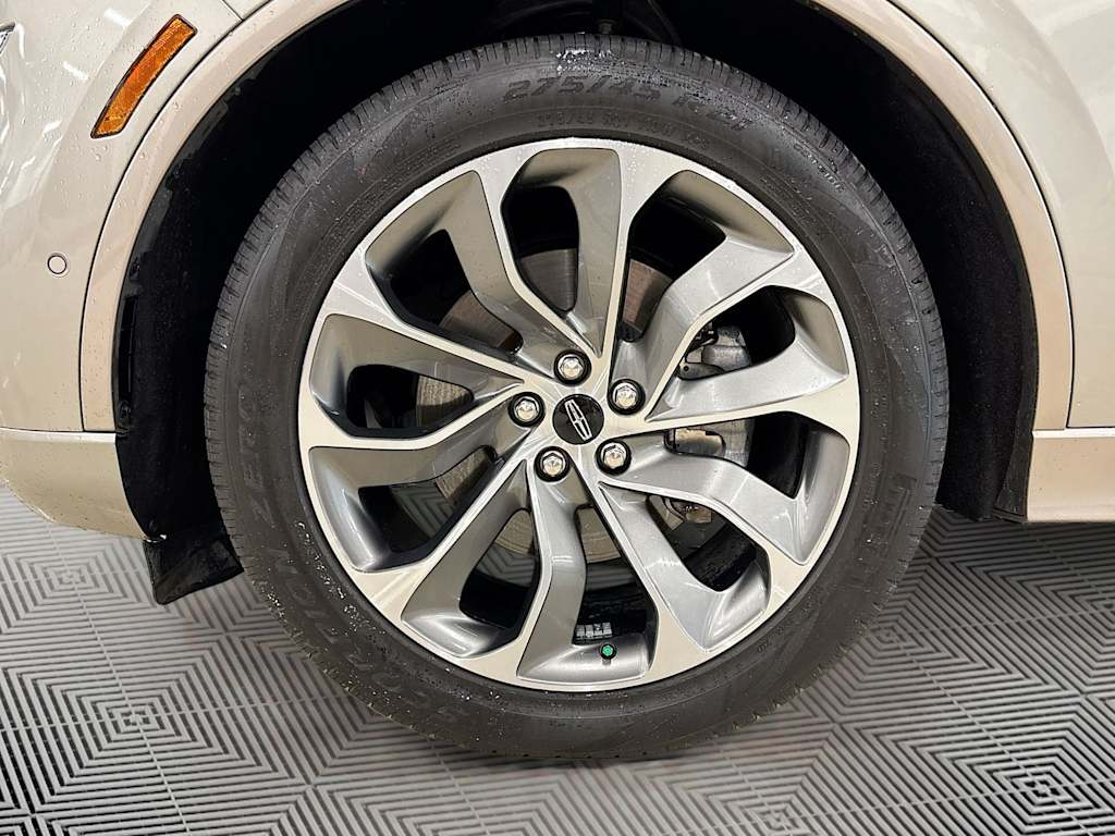Thumbnail: 2023 Lincoln Aviator - 8