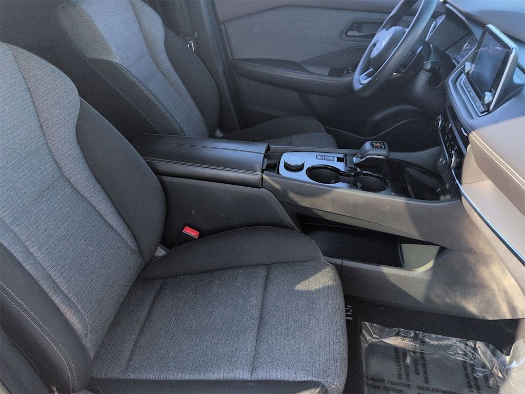 Thumbnail: 2021 Nissan Rogue - 11