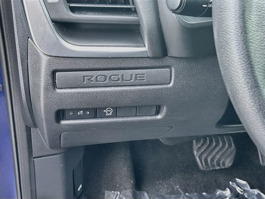 Thumbnail: 2023 Nissan Rogue - 23