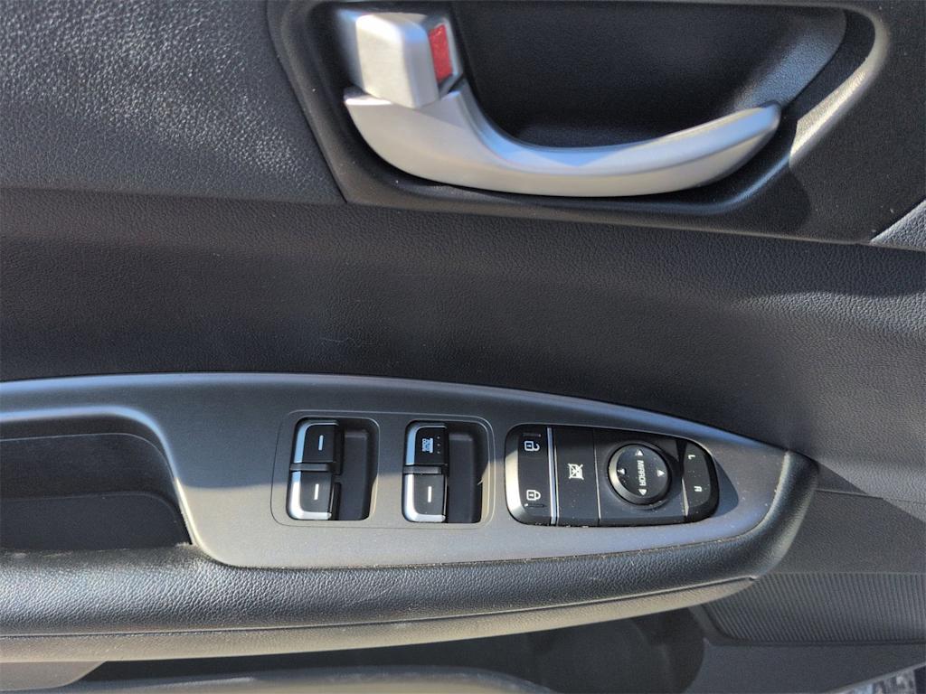 Thumbnail: 2020 Kia Optima - 23