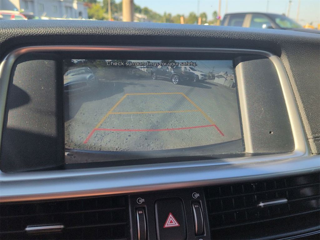 Thumbnail: 2020 Kia Optima - 30