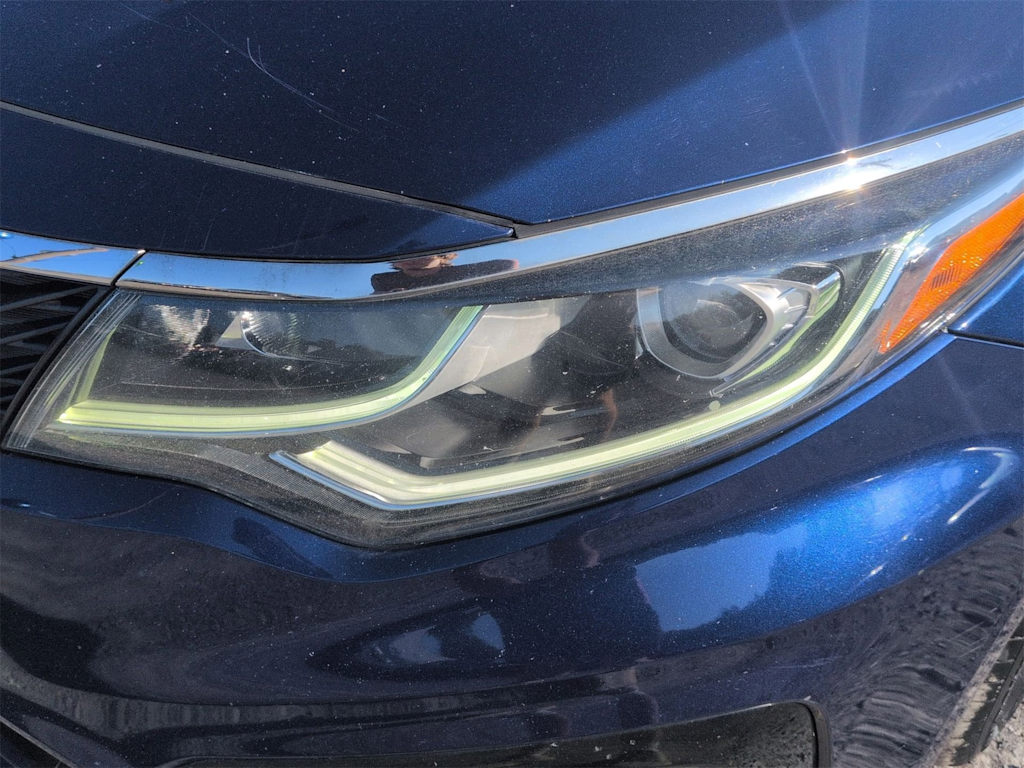 Thumbnail: 2020 Kia Optima - 21