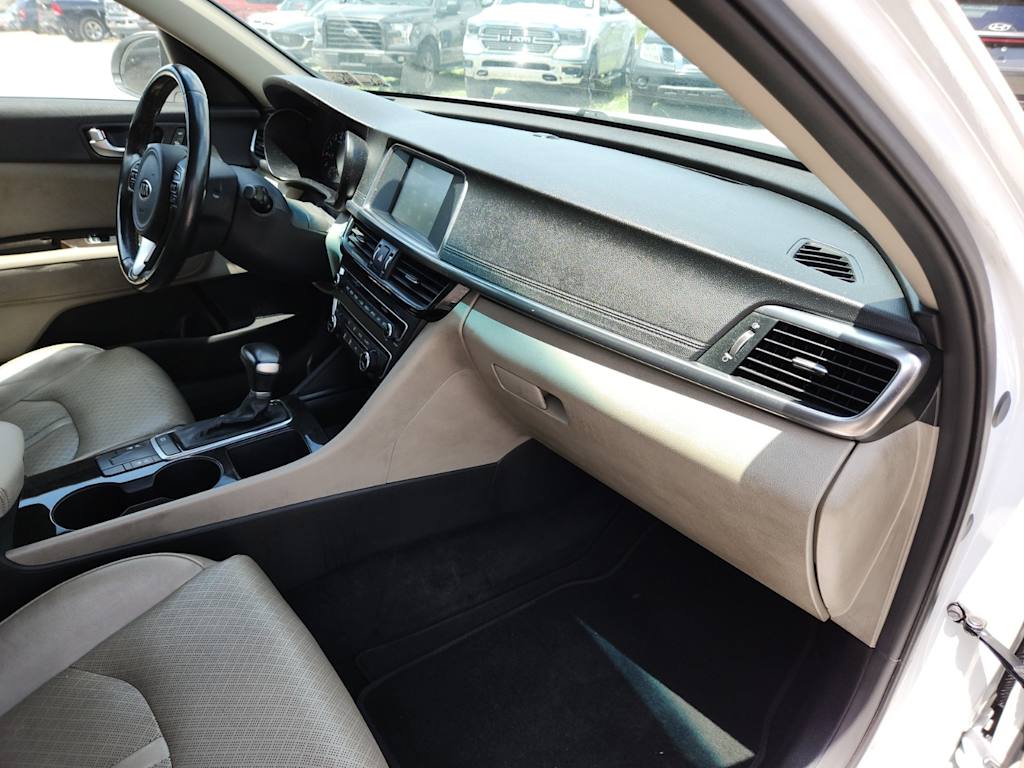 Thumbnail: 2018 Kia Optima - 13