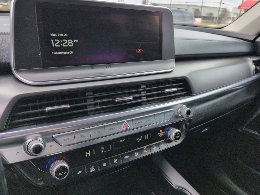 Thumbnail: 2022 Kia Telluride - 12